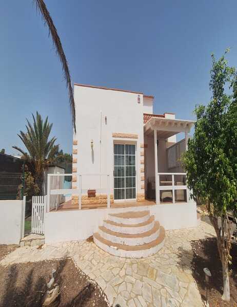Chalet en alquiler en Triquivijate
